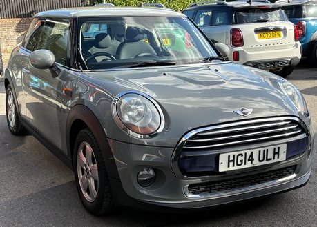 Mini Hatch Cooper 1.5 Petrol Manual Pepper Media 3 door - SAT NAV - 1 OWNER FSH 16