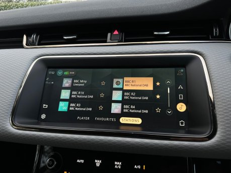 Land Rover Range Rover Evoque 1.5 P300e 12.2kWh R-Dynamic S Auto 4WD Euro 6 (s/s) 5dr 31