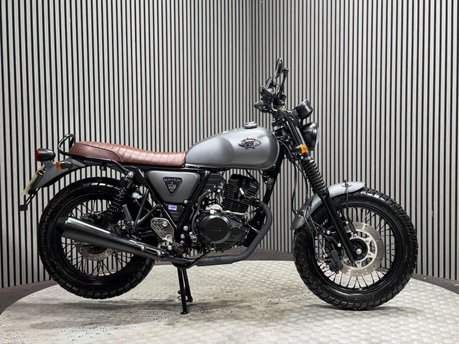 WK Bikes Scrambler 2023 ONLY 5K 1 OWNER MOT AUGUST 2027 LEARNER 125CC