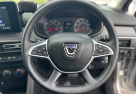 Dacia Sandero COMFORT 1.0 TCE AUTOMATIC 5 DOOR 26