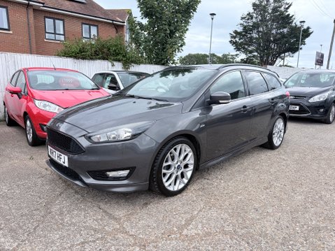 Ford Focus 1.5 ST-LINE TDCI 1