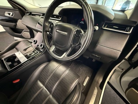 Land Rover Range Rover Velar 3.0 Range Rover Velar HSE D300 Auto 4WD 5dr 15