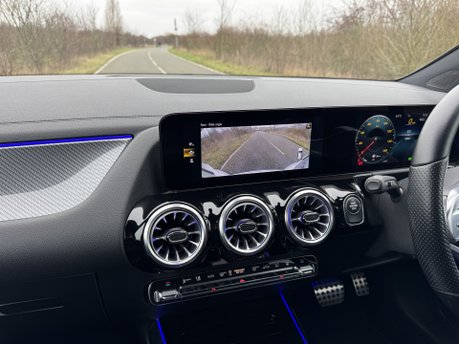 Mercedes-Benz GLA Class GLA 250e Exclusive Edition Premium Petrol Hybrid Auto PARKTRONIC/NAV/VAT Q 3