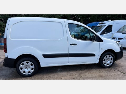 Peugeot Partner 1.6 BlueHDi 854 Professional Panel Van 5dr Diesel Manual L1 (112 g/km, 97.6 7
