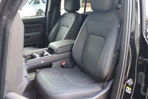 Land Rover Defender 110 2026 D350 HARD TOP X-DYNAMIC HSE REAR SEATS DECEMBER STOCK LANDING SOON  16