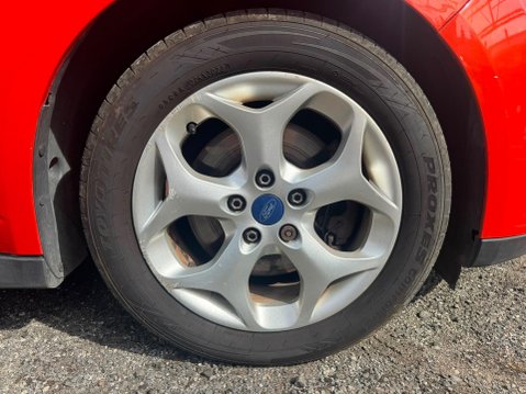 Ford Grand C-Max 1.6 Zetec Euro 5 5dr 21