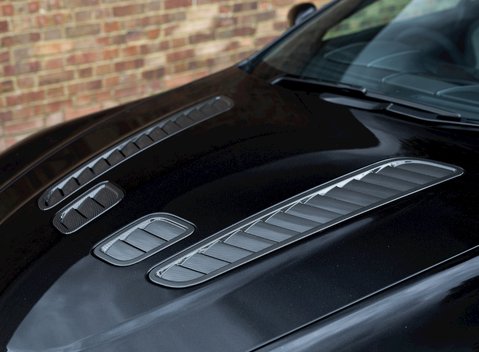 Aston Martin V12 Vantage S 25