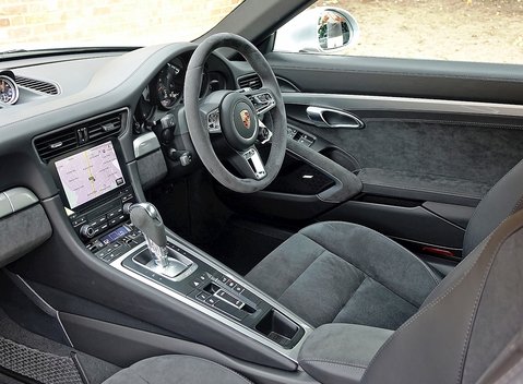 Porsche 911 (991) Targa 4 GTS 5