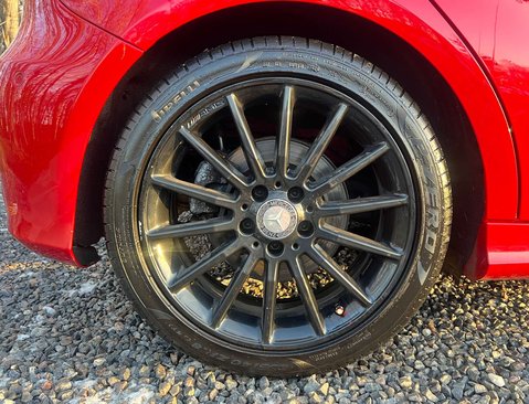 Mercedes-Benz A Class 2.1 A 220 D AMG Line Premium+ Auto 5dr 11