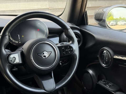 Mini Hatch Cooper S Electric Level 2 3dr 33
