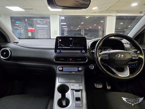 Hyundai KONA 64kWh Premium Auto 5dr (10.5kW Charger) 79