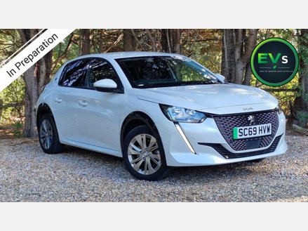 Peugeot e-208 50kWh Allure Hatchback 5dr Electric Auto (136 ps)