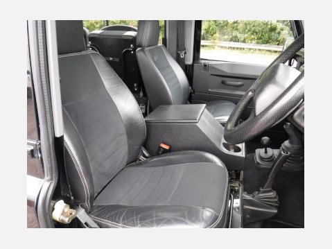 Land Rover Defender 90 TD5 XS STATION WAGON 5