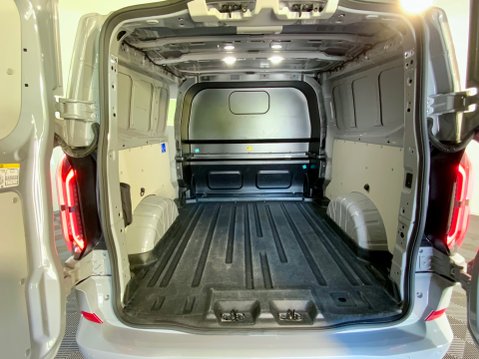 Ford Transit Custom 320 SPORT L2H1 DCIV ECOBOOST 11