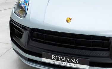 Porsche Macan GTS 22