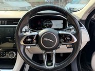 Jaguar F-Pace R-DYNAMIC S 13