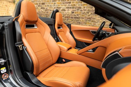 Jaguar F-Type V8 R 33