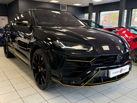 Lamborghini Urus V8 AUTO