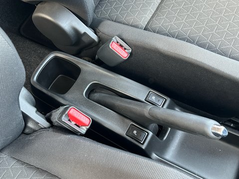 Suzuki Swift ULTRA 29