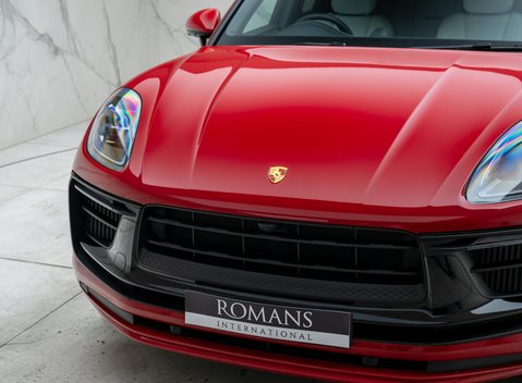 Porsche Macan GTS 34