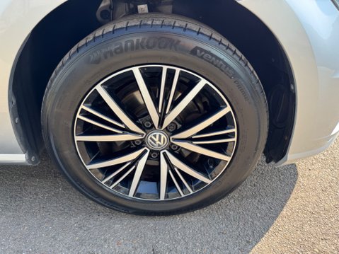Volkswagen Golf SE TSI 13