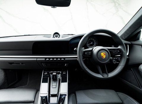 Porsche 911 Turbo S (992) 19