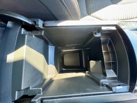 Ford S-Max ZETEC TDCI 37