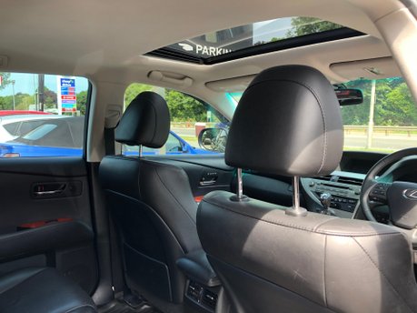Lexus RX 450H SE-L just 61,000m self charging hybrid , ULEZ compliant, good history 7