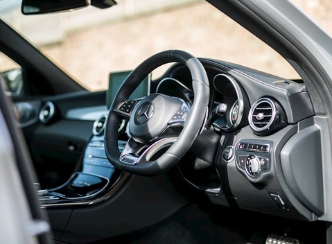 Mercedes-Benz C Class C63 Estate 14