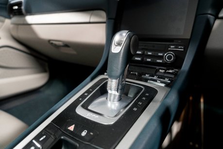 Porsche 911 TARGA 4 GTS PDK. NOW SOLD. SIMILAR REQUIRED. PLEASE CALL 01903 254800. 27