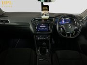 Volkswagen Tiguan 2.0 TDI SEL SUV 5dr Diesel Manual Euro 6 (s/s) (150 ps) 19
