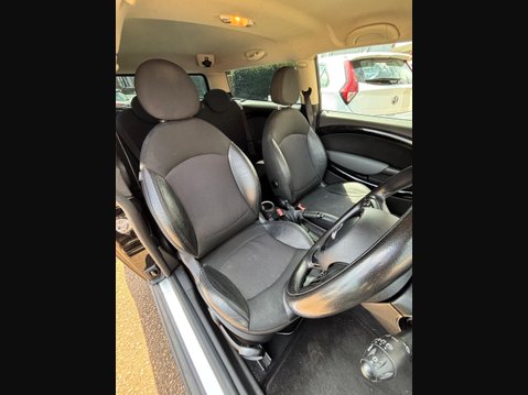 Mini Clubman 1.6 Cooper Euro 5 (s/s) 5dr 23