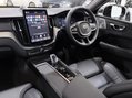 Volvo XC60 B5 ULTRA BLACK EDITION AWD 33