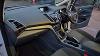 Ford C-Max 1.0T EcoBoost Titanium Euro 5 (s/s) 5dr 42
