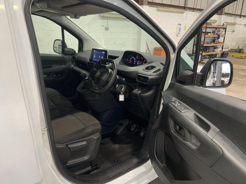 Peugeot Partner BLUEHDI PROFESSIONAL PREMIUM PLUS L1 9
