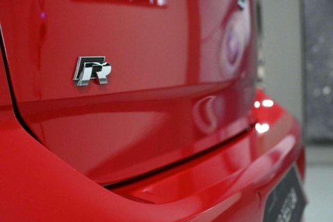 Volkswagen Golf R TSI 4MOTION DSG 66