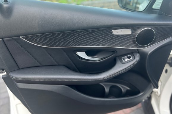 Mercedes-Benz GLC GLC 250 D 4MATIC AMG LINE AUTO 33