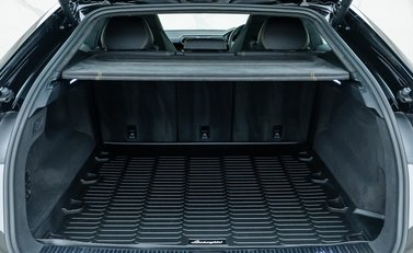 Lamborghini Urus S 38