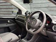 Volkswagen Up 1.0 Move up! 3dr 16