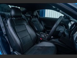 Ford Mustang 5.0 Mustang GT 2dr 10