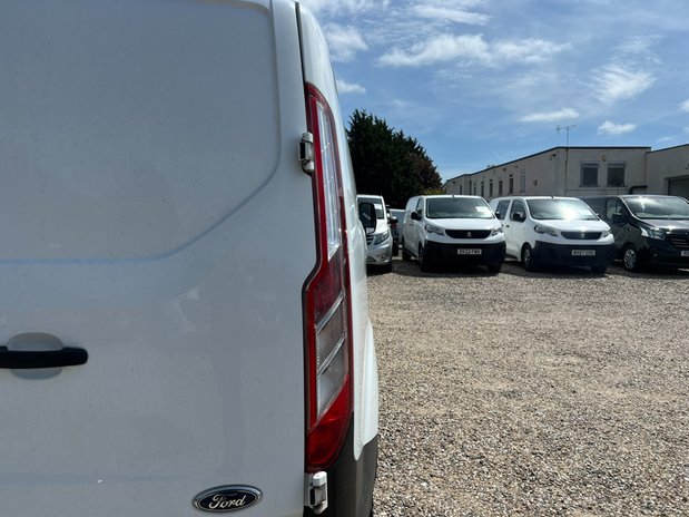 Ford Transit Custom SWB L1H1 Low Roof Leader Air Con Sensors EURO 6 NO VAT 23