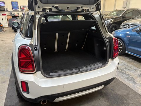 Mini Countryman 1.5 Cooper Exclusive Auto ALL4 Euro 6 (s/s) 5dr 44