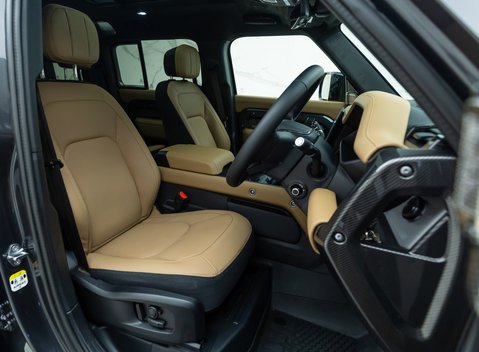 Land Rover Defender 110 X D350 14