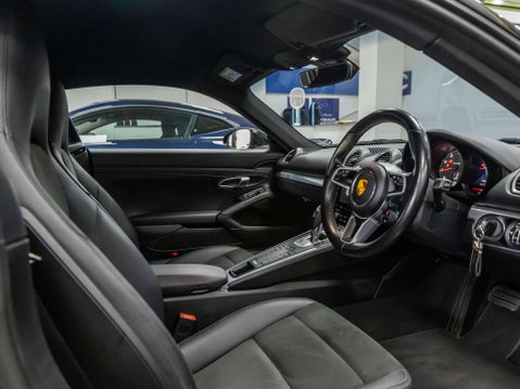 Porsche 718 Cayman 2.0T Coupe GPF 2dr Petrol PDK Euro 6 (s/s) (300 ps) 7