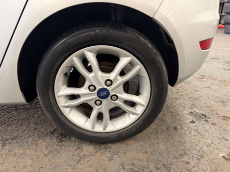 Ford Fiesta 1.0T EcoBoost Zetec Euro 6 (s/s) 5dr 20