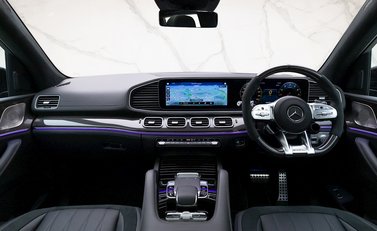 Mercedes-Benz GLS 63 Night Edition Executive 18