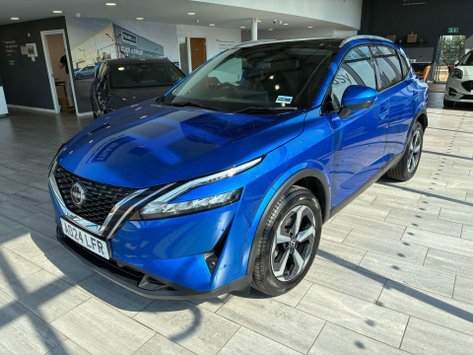 Nissan Qashqai 1.3 DIG-T MHEV N-Connecta XTRON Euro 6 (s/s) 5dr