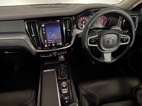 Volvo V60 D4 CROSS COUNTRY AWD 12