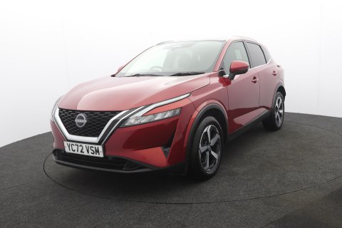 Nissan Qashqai 5dr 1.3 DIG-T MHEV N-Connecta Petrol Hybrid Glass Roof Pack 35