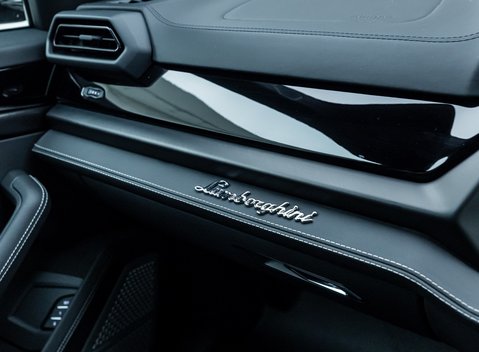 Lamborghini Urus SE 28
